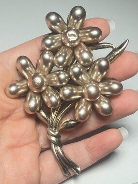 Floral Bouquet Brooch Vintage Silver Tone Dimensional Flower Craft Pin 4 inch